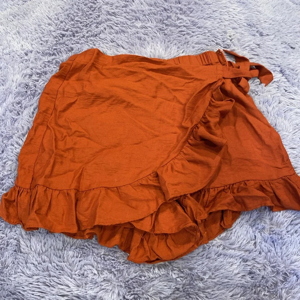 Fashion On‎ Earth Skorts Size Medium